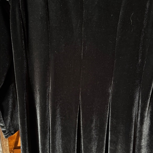 BFA Classics Black Velvet Long-Sleeve Maxi Dress (Size Large) - Picture 5 of 6